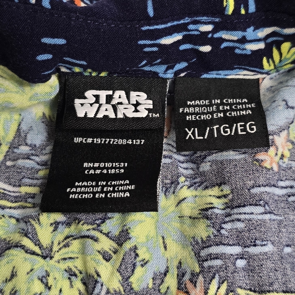 Star Wars Yoda Button Up Hawaiian Style Mens Shirt Size XL - Picture 3 of 5